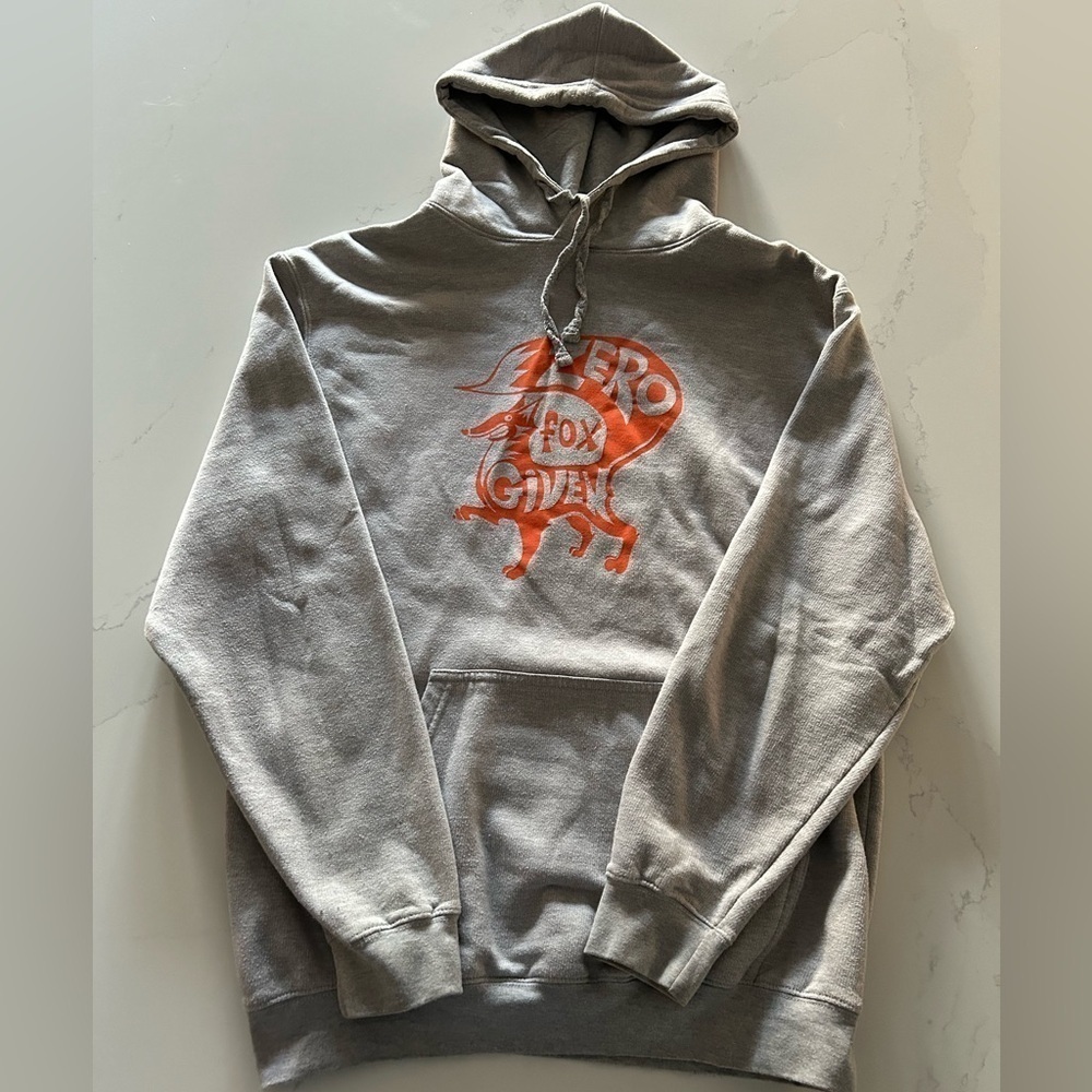 Tultex Zero Fox Given Graphic Hoodie Pull over Gray, size Medium